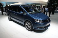 VolkswagenSharan20390.jpg